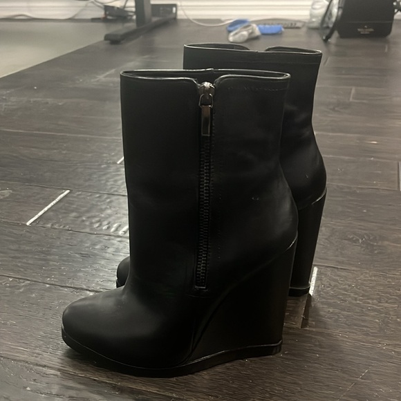 Platform heel boots - Picture 2 of 7